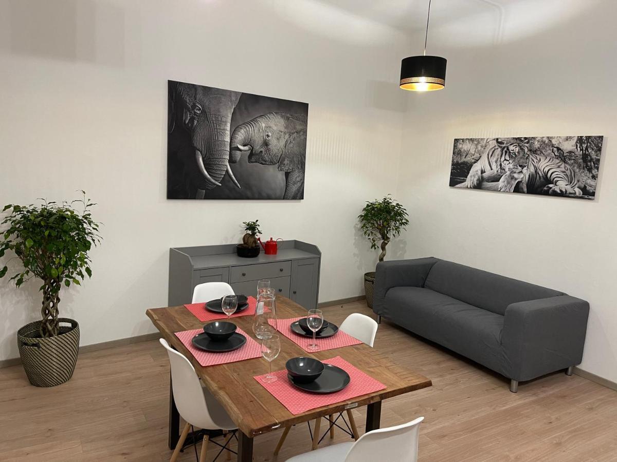 Gesamte Fuer 4 Personen 8 Apartment Vienna