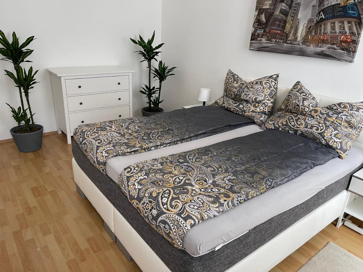 Gesamte Fuer 4 Personen 8 * Vienna